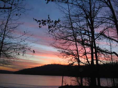 Sunrise on Route 23 near Greenpond, New Jersey - December 9, 2004 (Photo by rt23.com Staff)